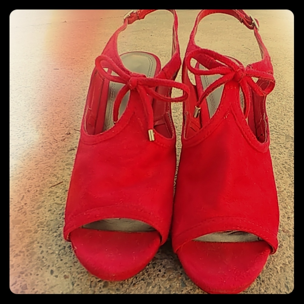 Impo Titan suede sandals